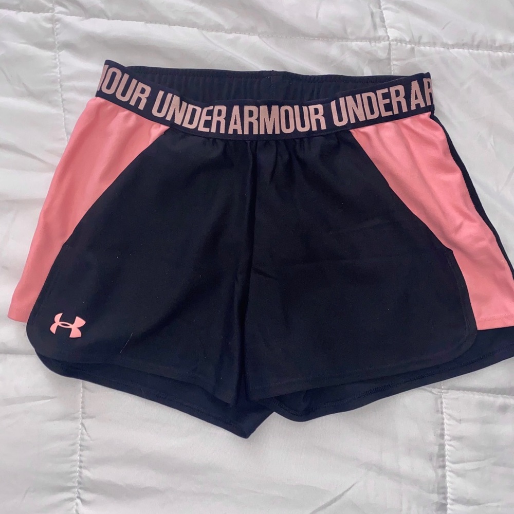Under Armour Shorts Size S